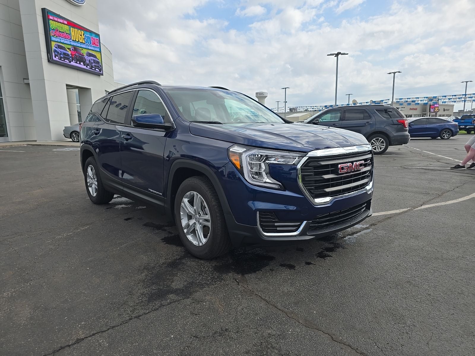 2022 GMC Terrain SLE