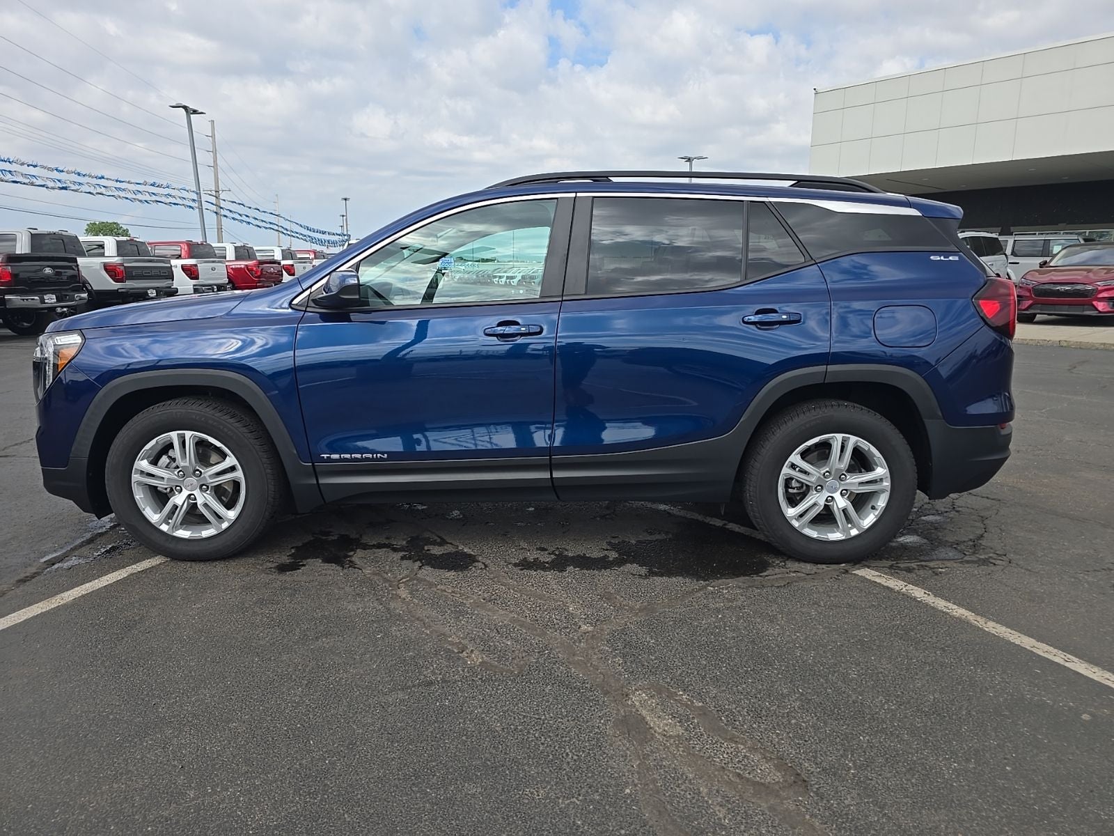 2022 GMC Terrain SLE