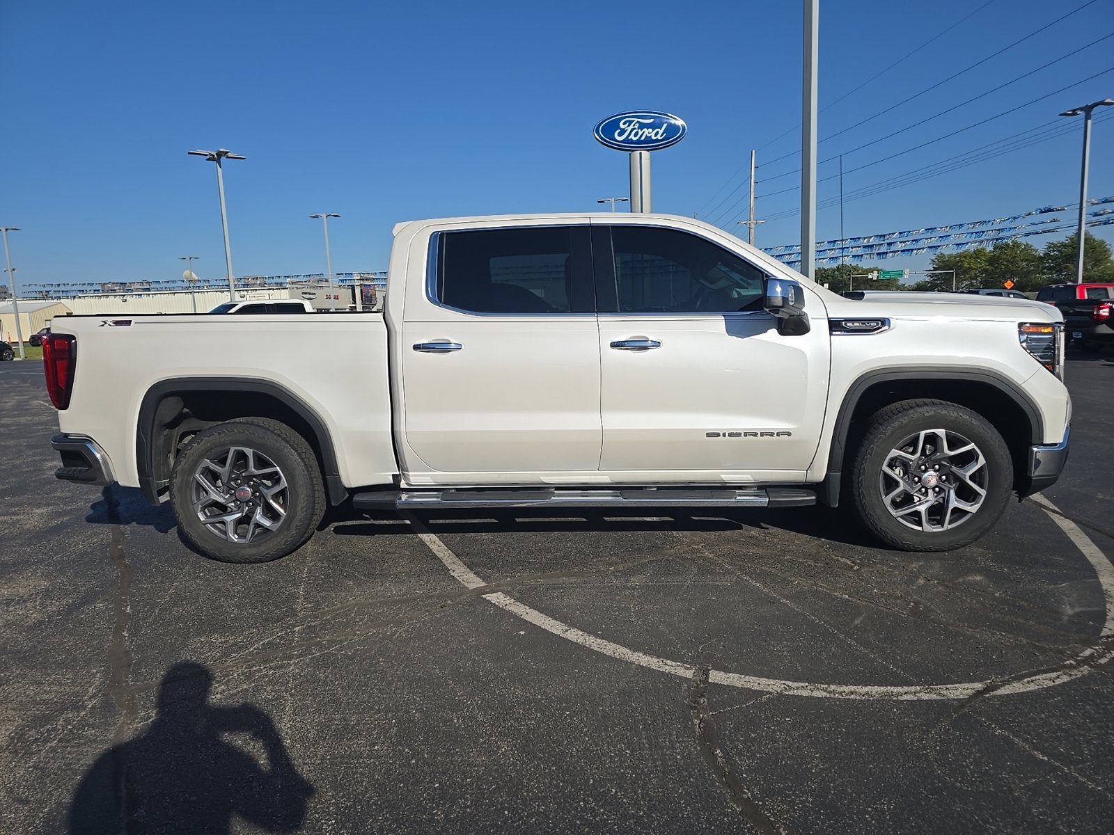2023 GMC Sierra 1500 SLT