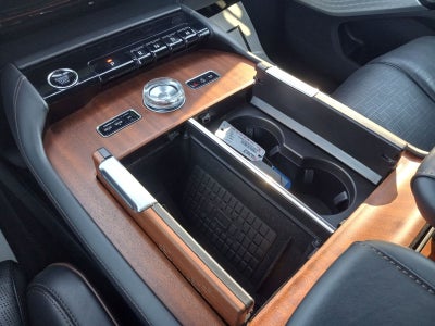 2025 Lincoln Navigator Black Label