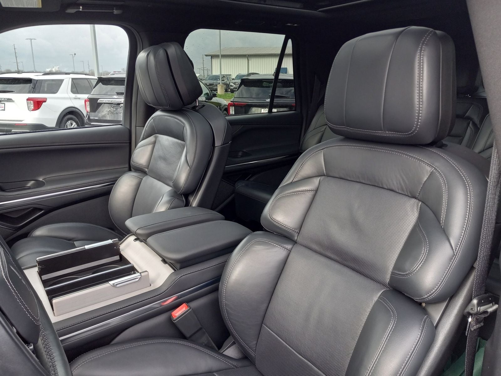 2025 Lincoln Navigator L Reserve