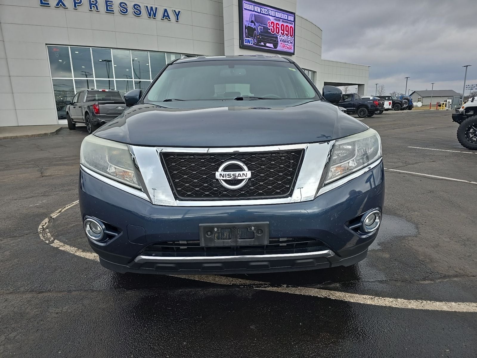 2016 Nissan Pathfinder SL