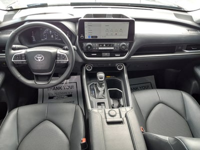 2024 Toyota Grand Highlander Base