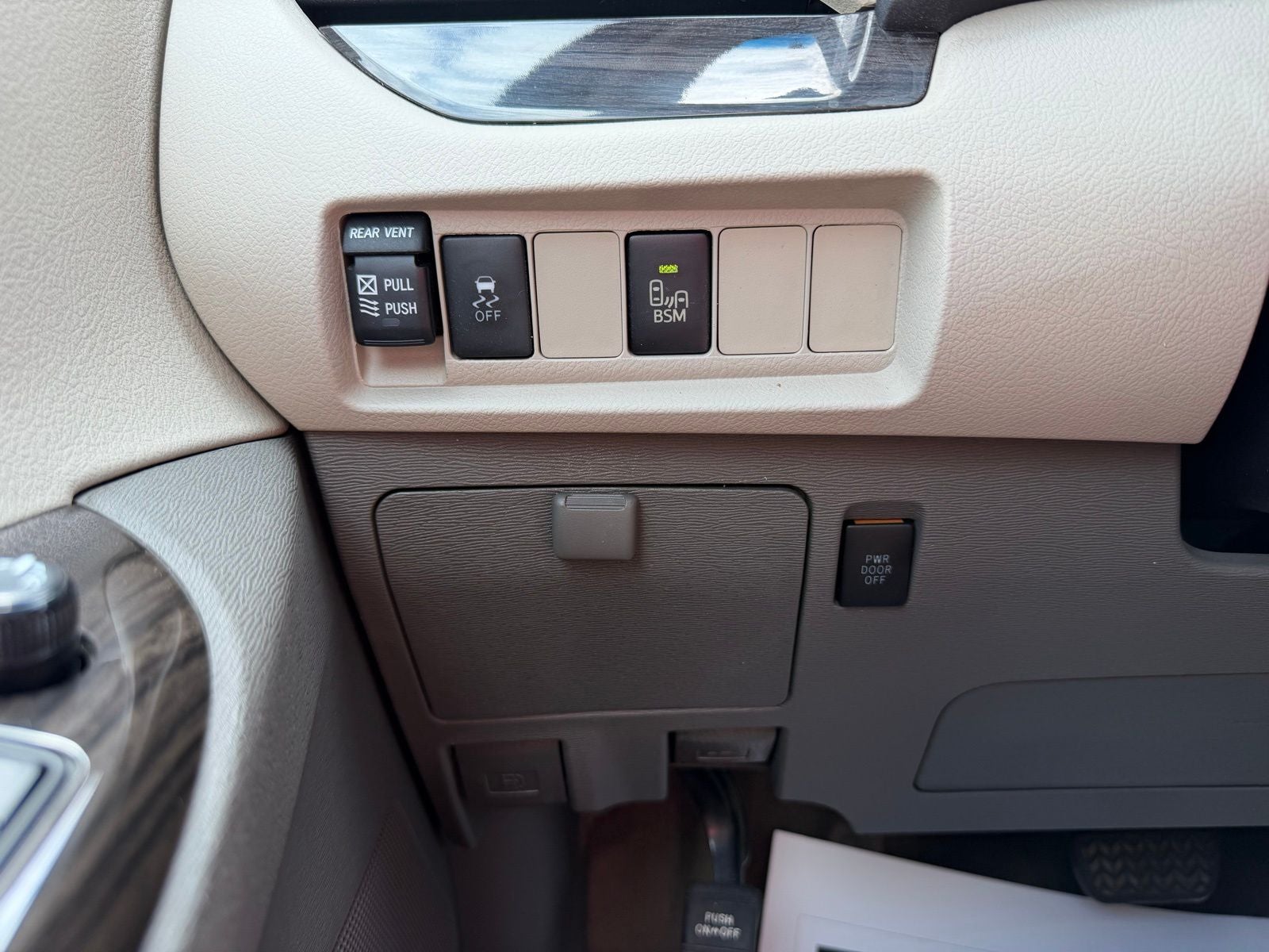 2015 Toyota Sienna XLE 7 Passenger