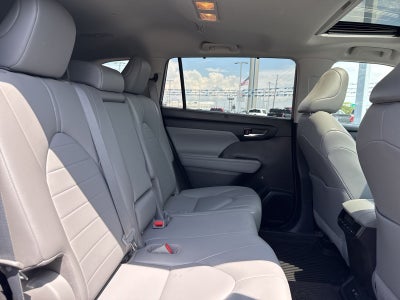 2021 Toyota Highlander XLE
