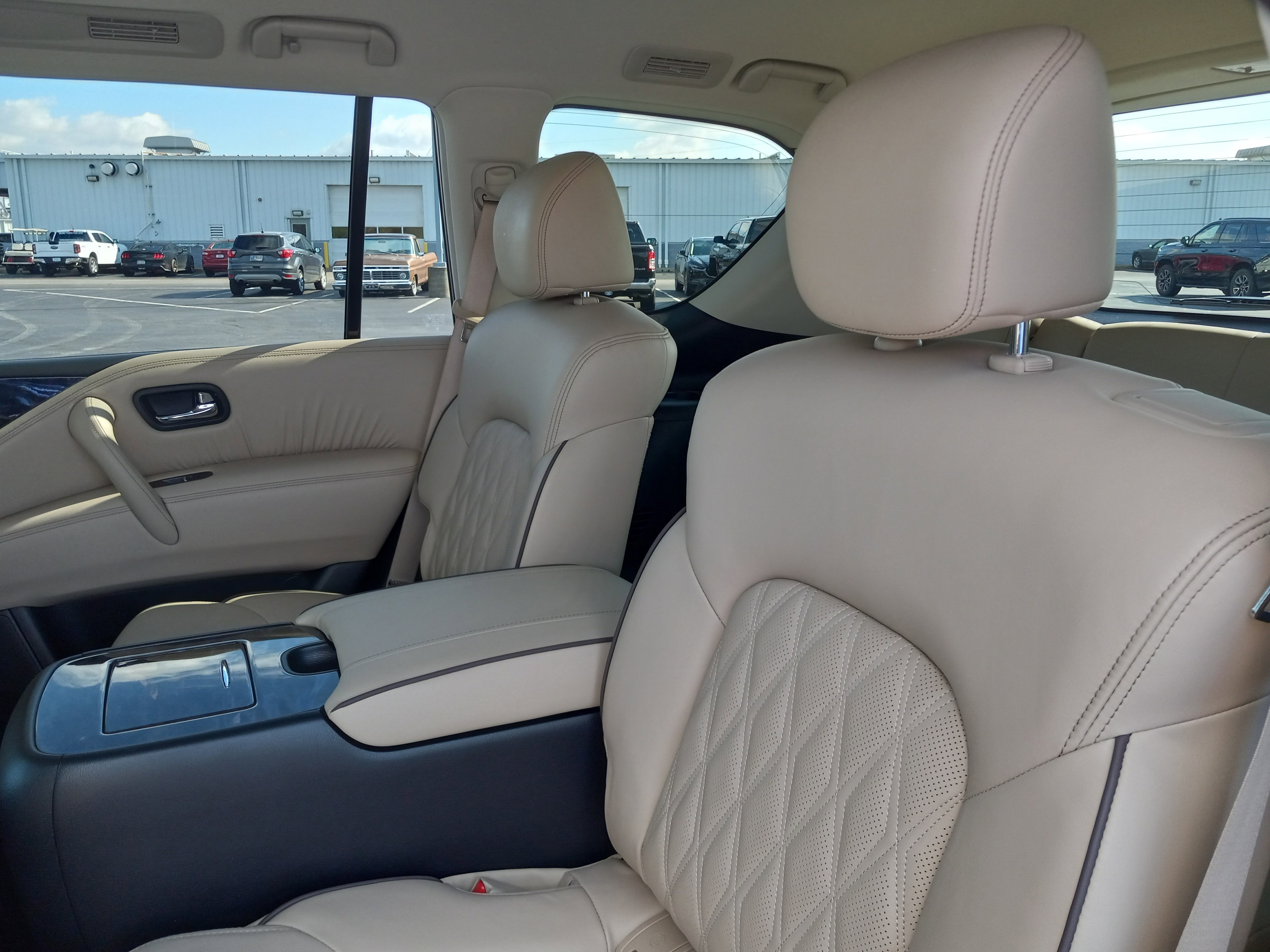 2024 Nissan Armada Platinum