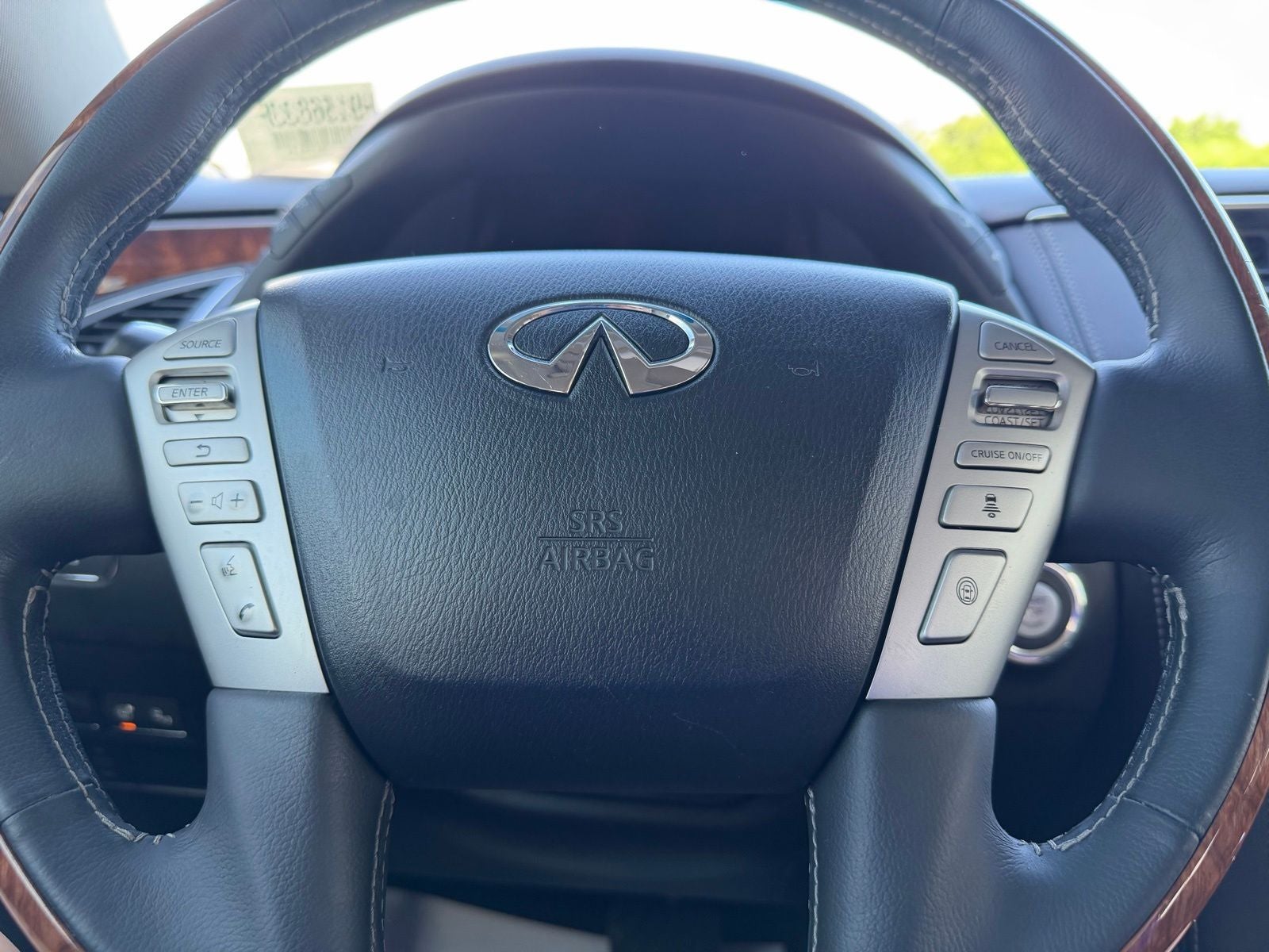 2017 INFINITI QX80 Base