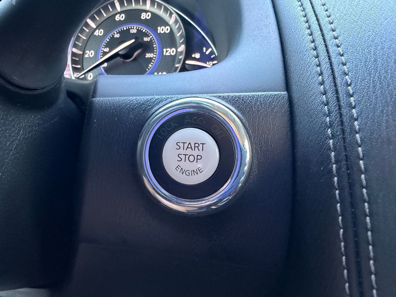 2017 INFINITI QX80 Base