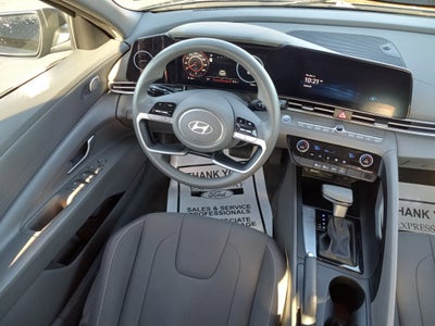 2024 Hyundai Elantra SEL