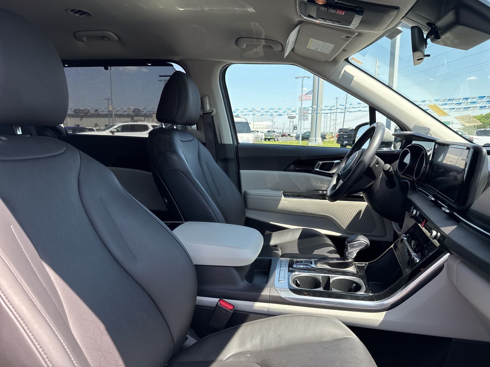 2024 Kia Carnival EX