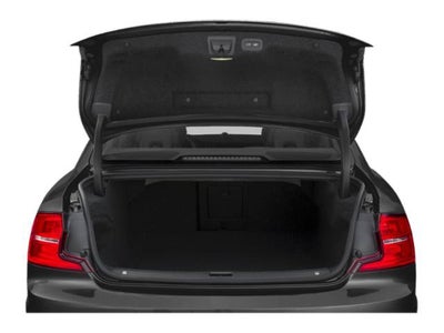 2018 Volvo S90 T6 Momentum