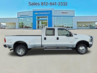 2006 Ford Super Duty F-350 DRW Lariat DRW