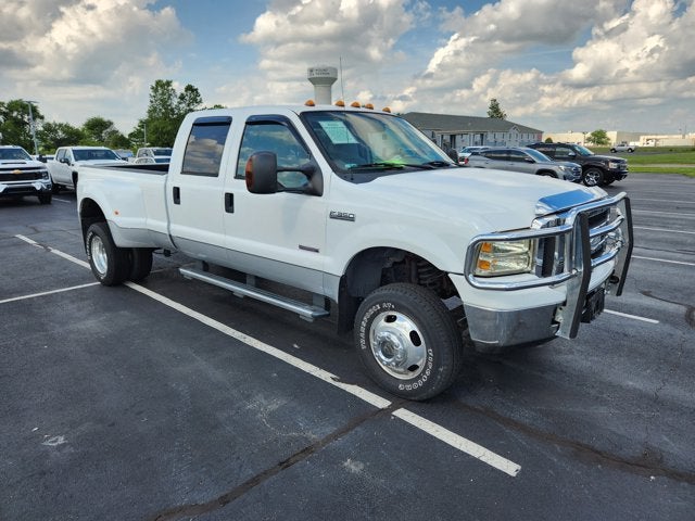 2006 Ford Super Duty F-350 DRW Lariat DRW