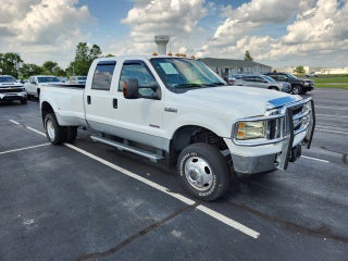 2006 Ford Super Duty F-350 DRW Lariat