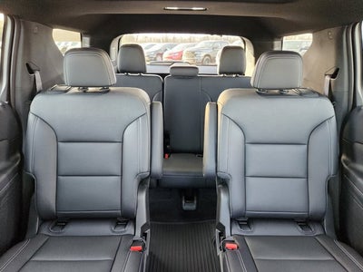 2025 Chevrolet Traverse AWD LT