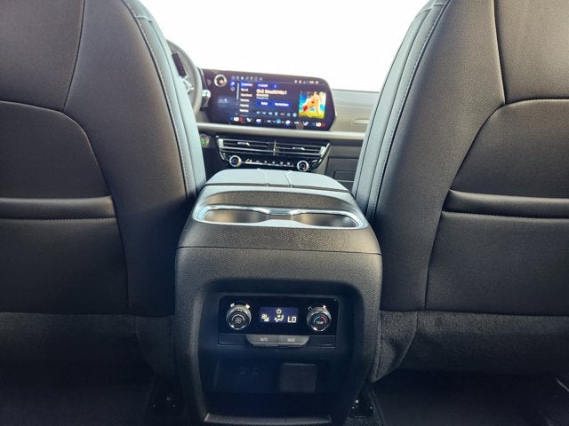 2025 Chevrolet Traverse AWD LT