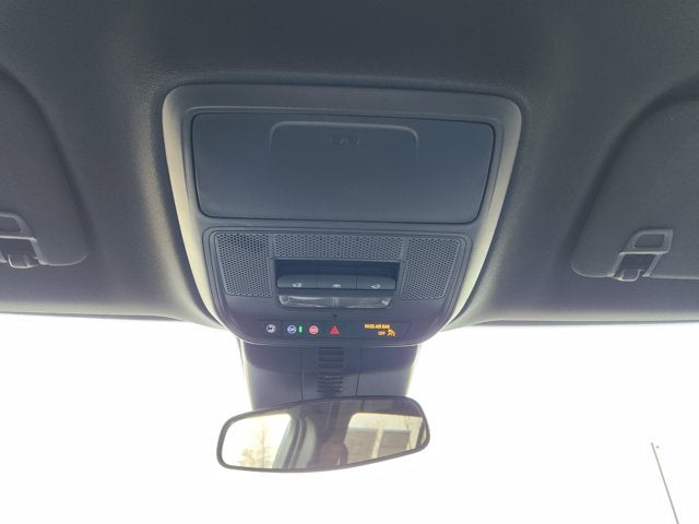 2025 Chevrolet Traverse AWD LT