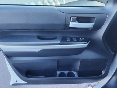 2014 Toyota Tundra 4WD Truck SR5