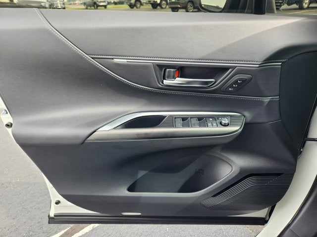2021 Toyota Venza Base