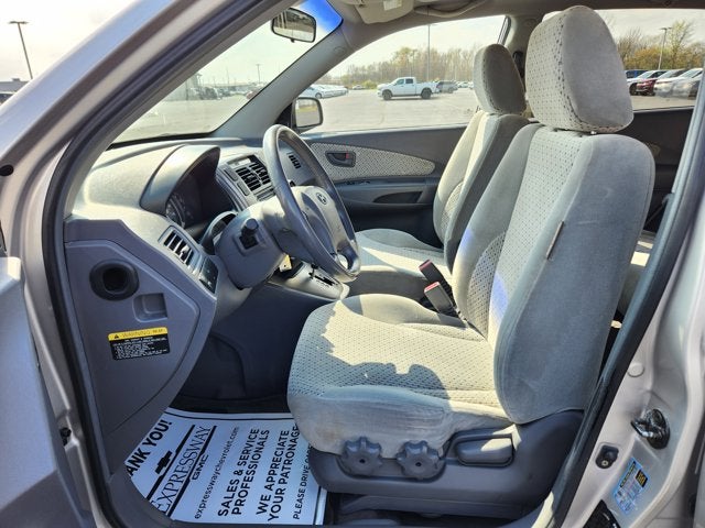 2005 Hyundai Tucson Base