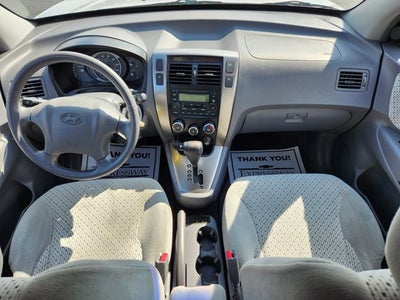 2005 Hyundai Tucson Base