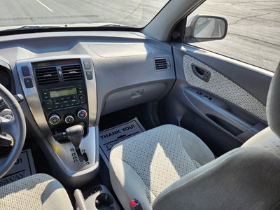 2005 Hyundai Tucson Base