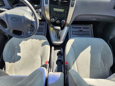 2005 Hyundai Tucson Base