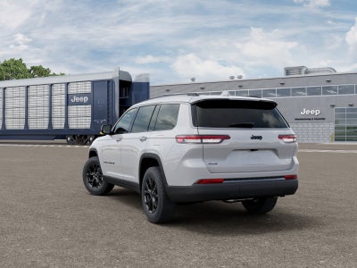 2026 Jeep Grand Cherokee Laredo Altitude