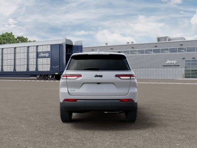 2026 Jeep Grand Cherokee Laredo Altitude